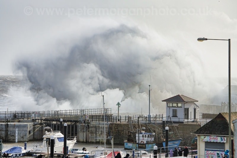 Storm Porthcawl Harbour 20140208_106.jpg