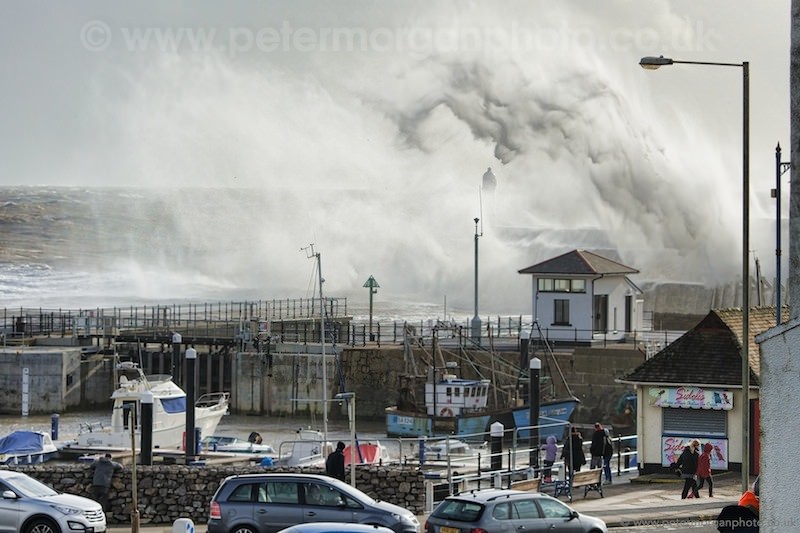 Storm Porthcawl Harbour 20140208_118.jpg