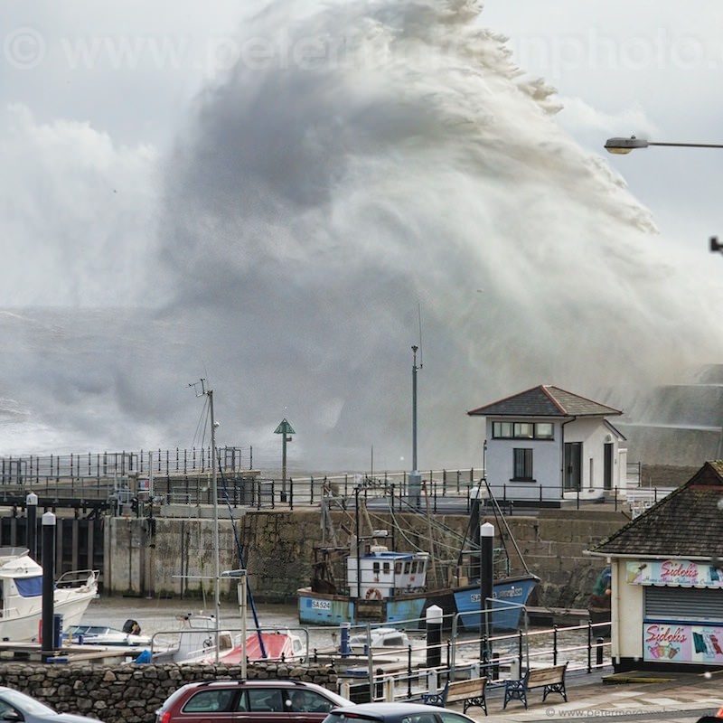 Storm Porthcawl Harbour 20140208_267.jpg