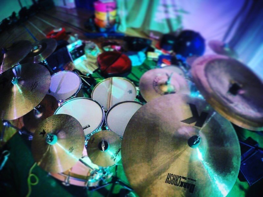 #tbt to this ace set up from a few Drum Event of the Years back. Wooof.

#zildjian #drums #drummer #drumevent #drumlife #drumstagram #drumsoutlet #drumsdrumsdrums