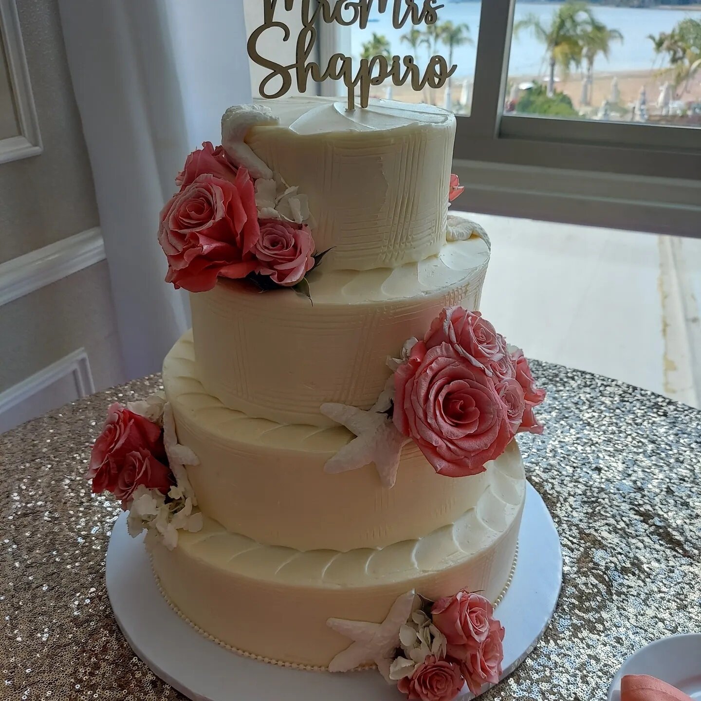 @anthonysoceanview #ctshorelinewedding #weddingcake #donuts #weddingcakes