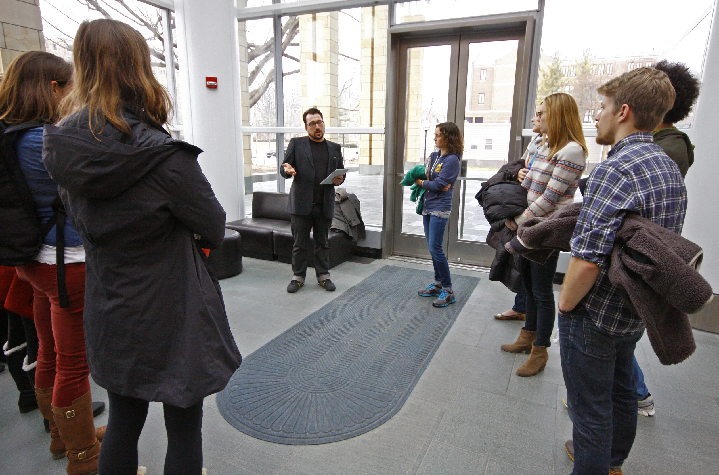 Tour_in_lobby_2.jpg