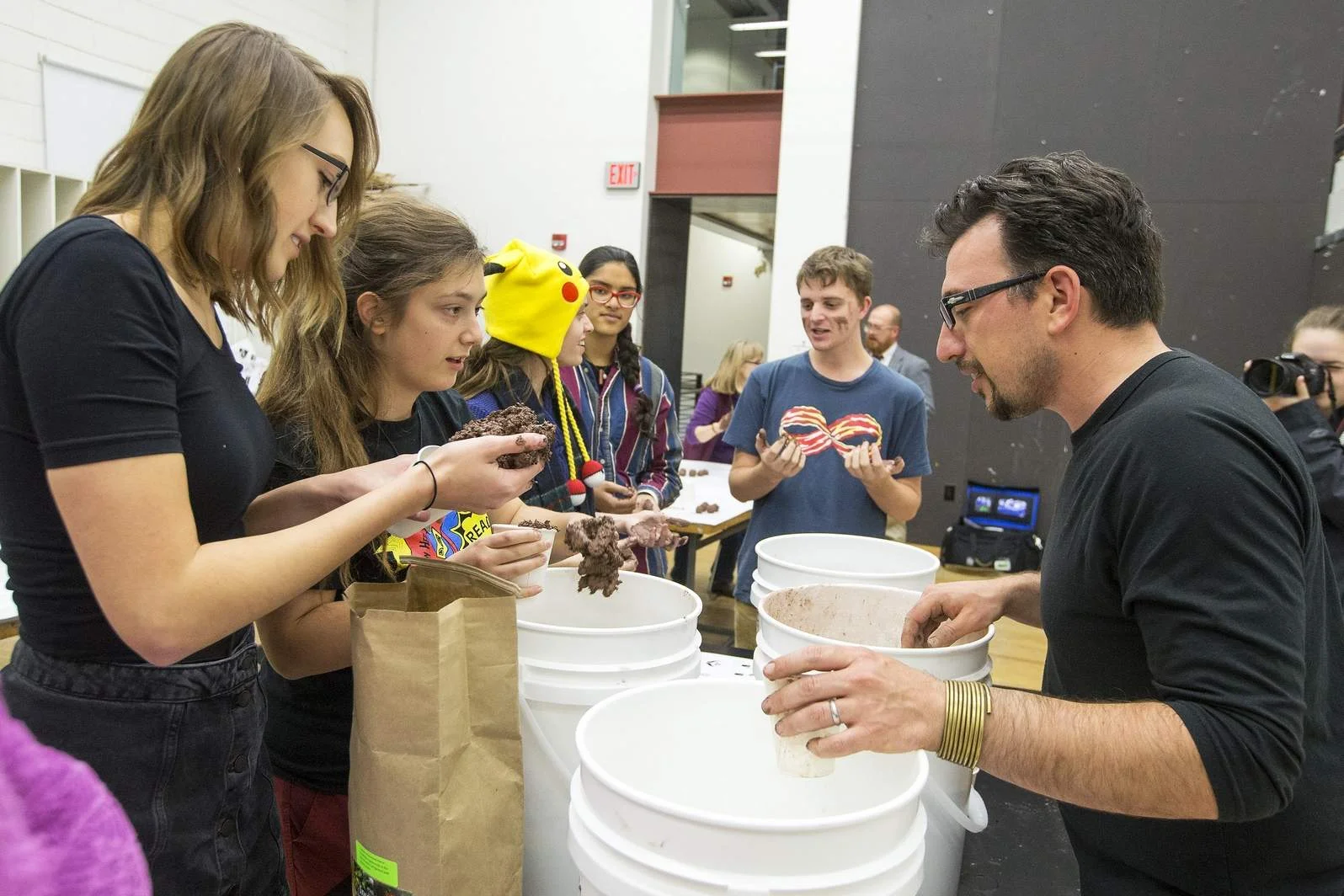 Seedbomb workshop.