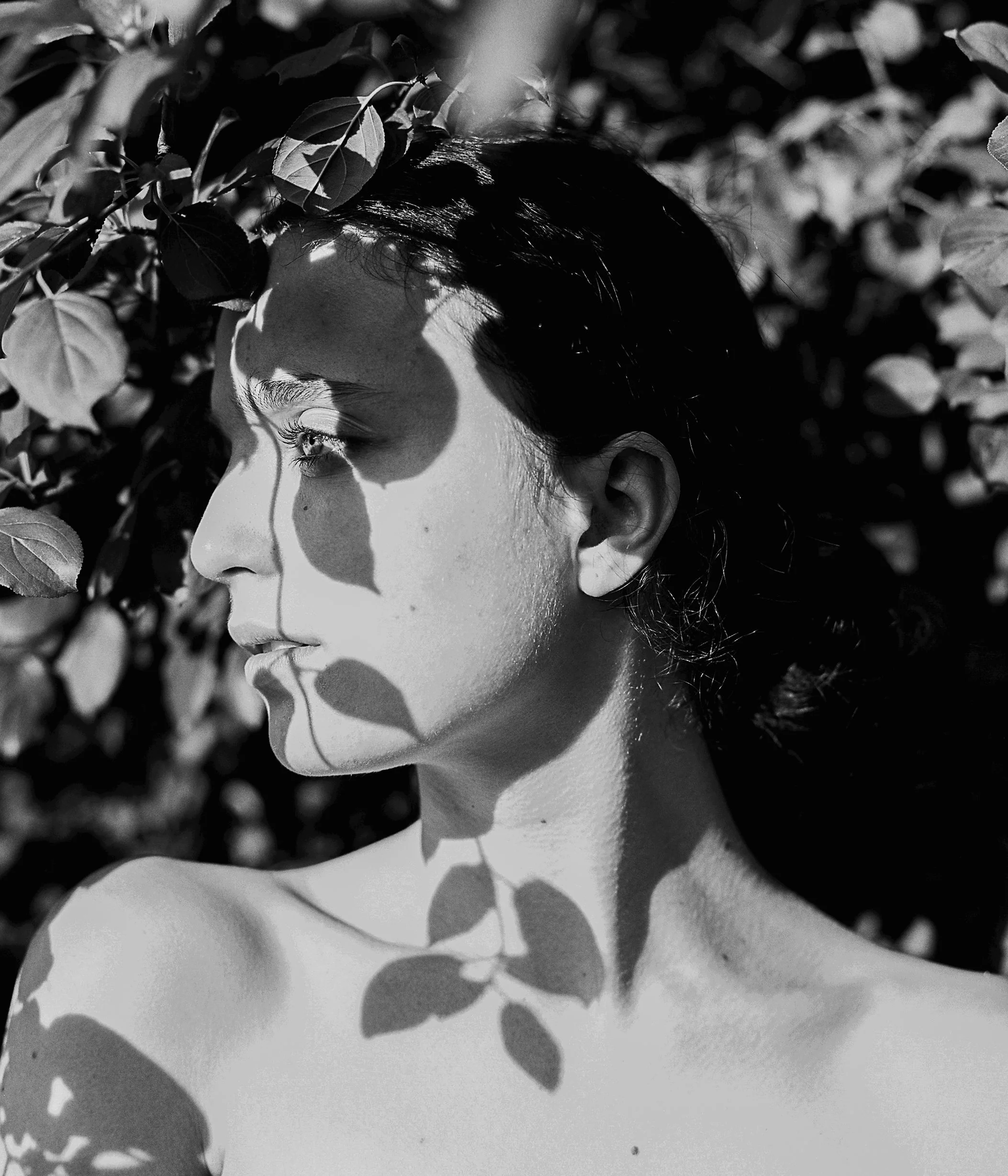 Isabella by Mouna Tahar on Tri X.jpg