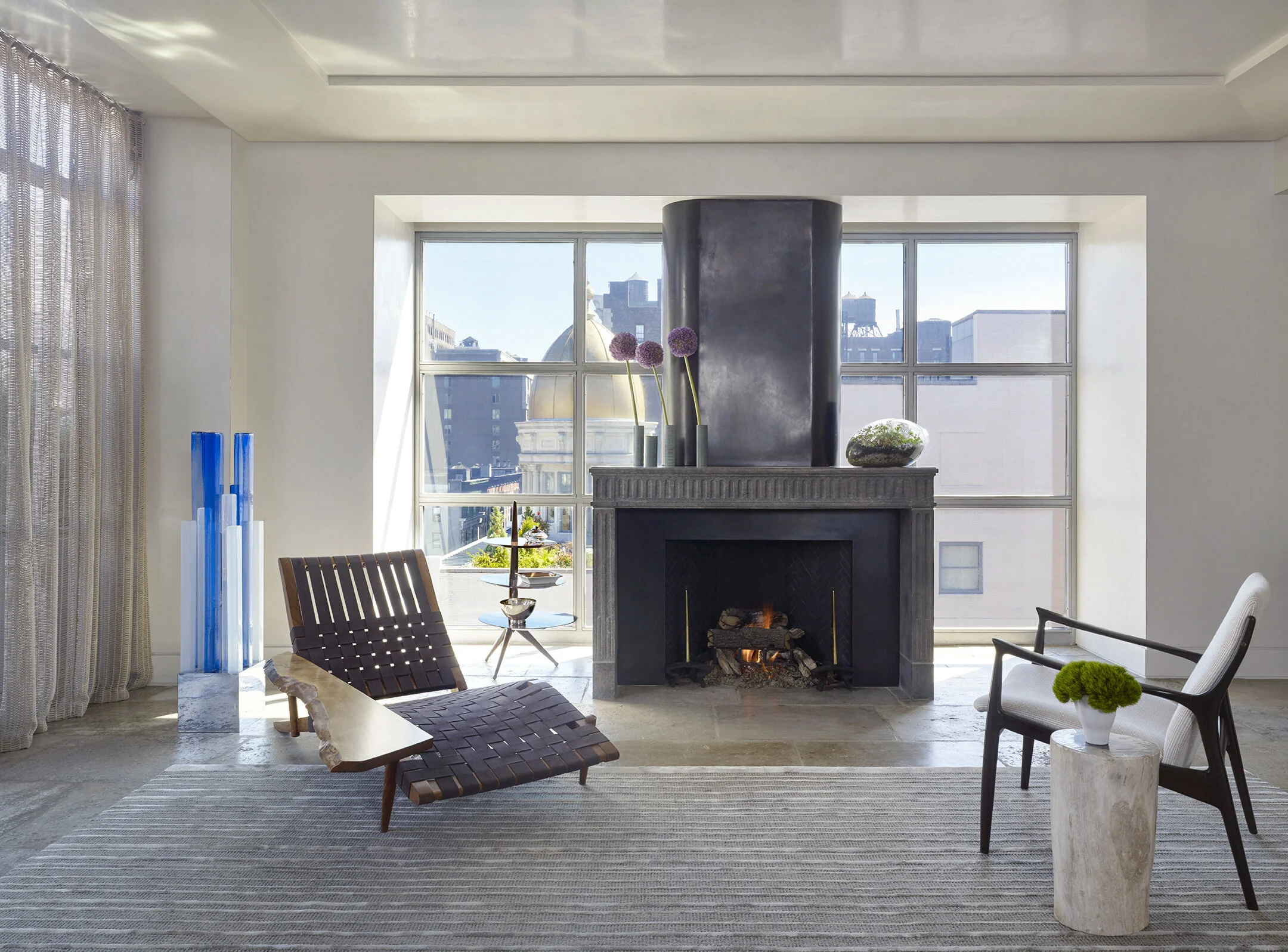 LUXE_121 W21_Living Room_1_photo Peter Murdock.jpg