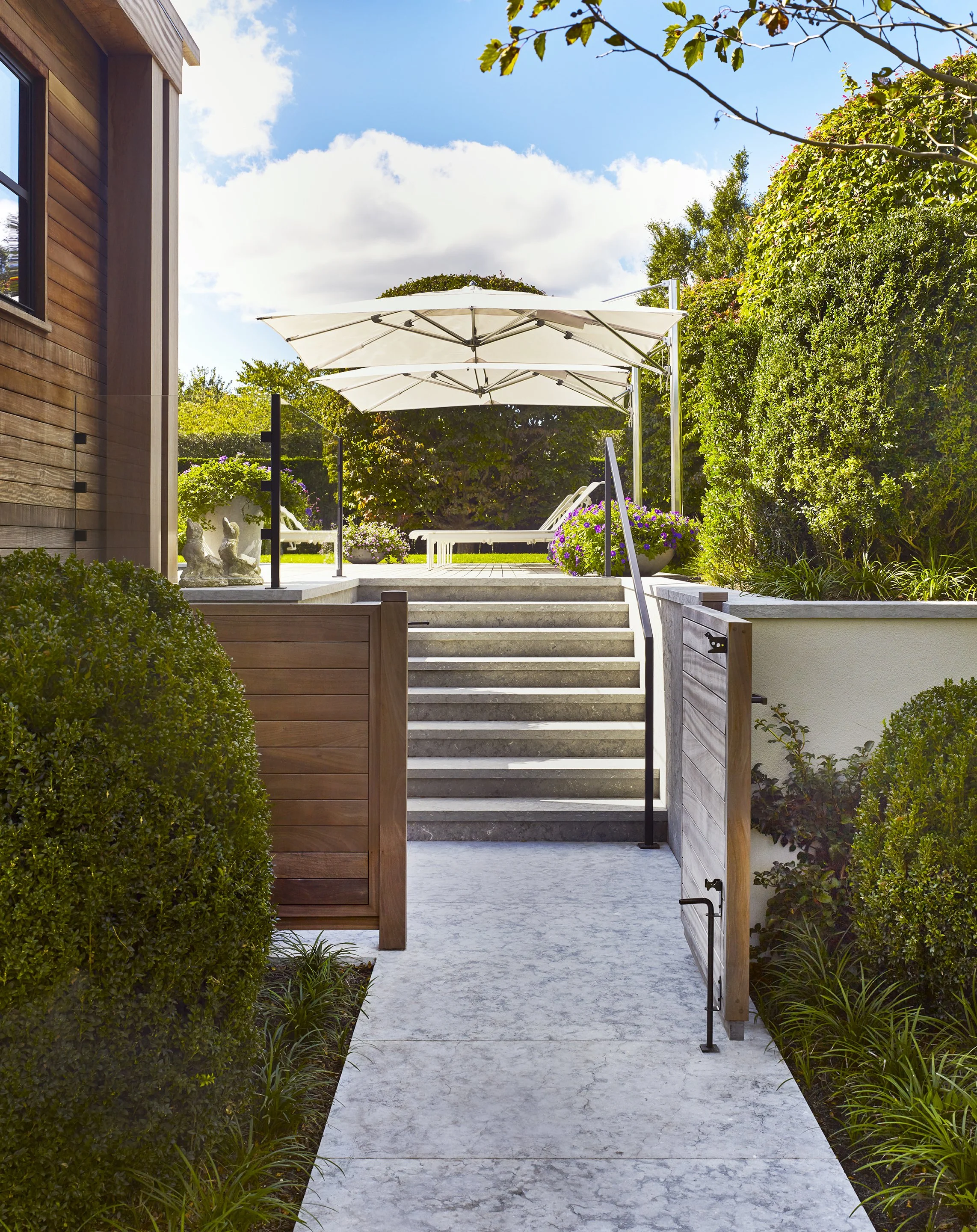 FoxNahem_Sagaponack_42_CROP_photo Peter Murdock.jpg