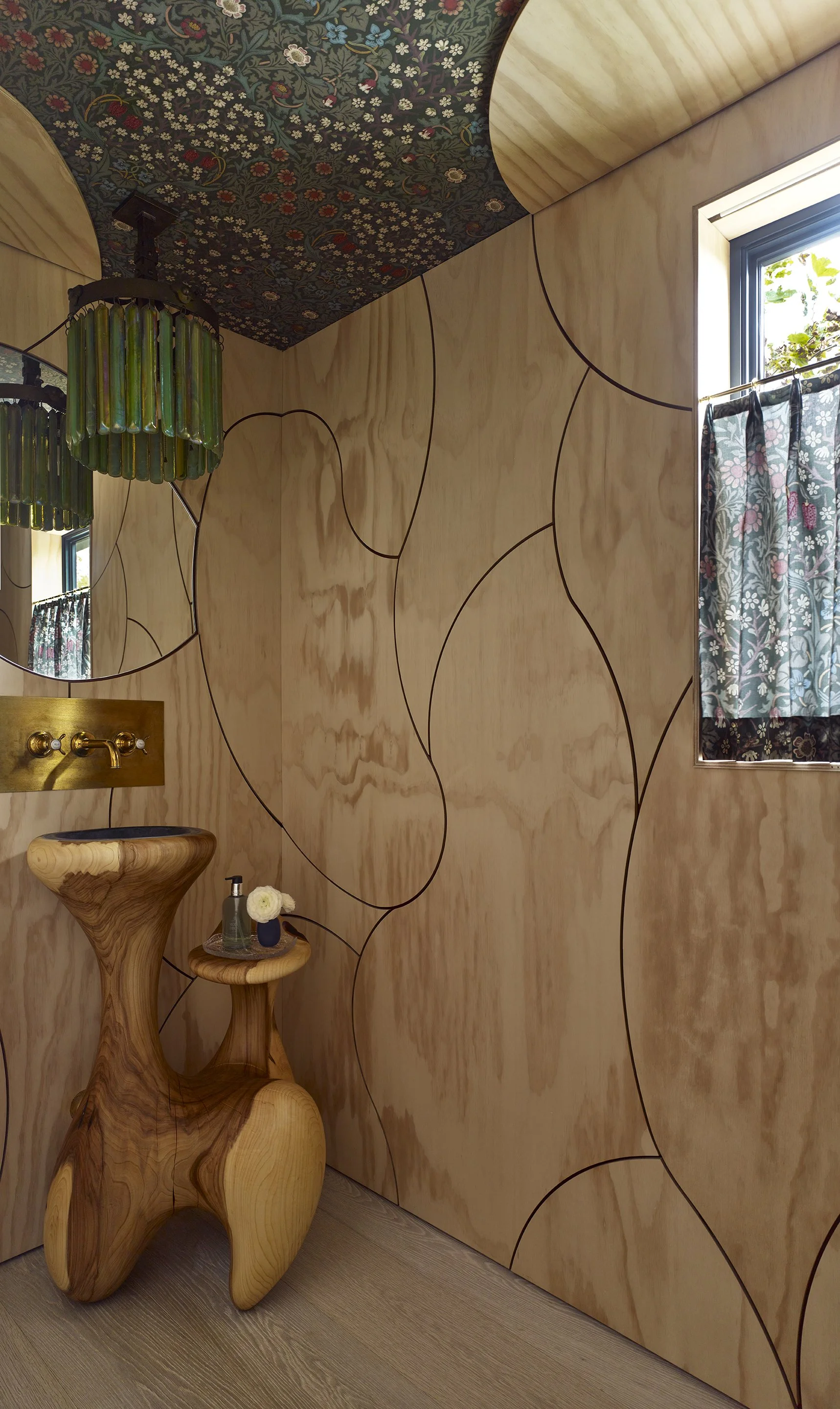 FoxNahem_Sagaponack_50_LIGHT OFF_photo Peter Murdock.jpg