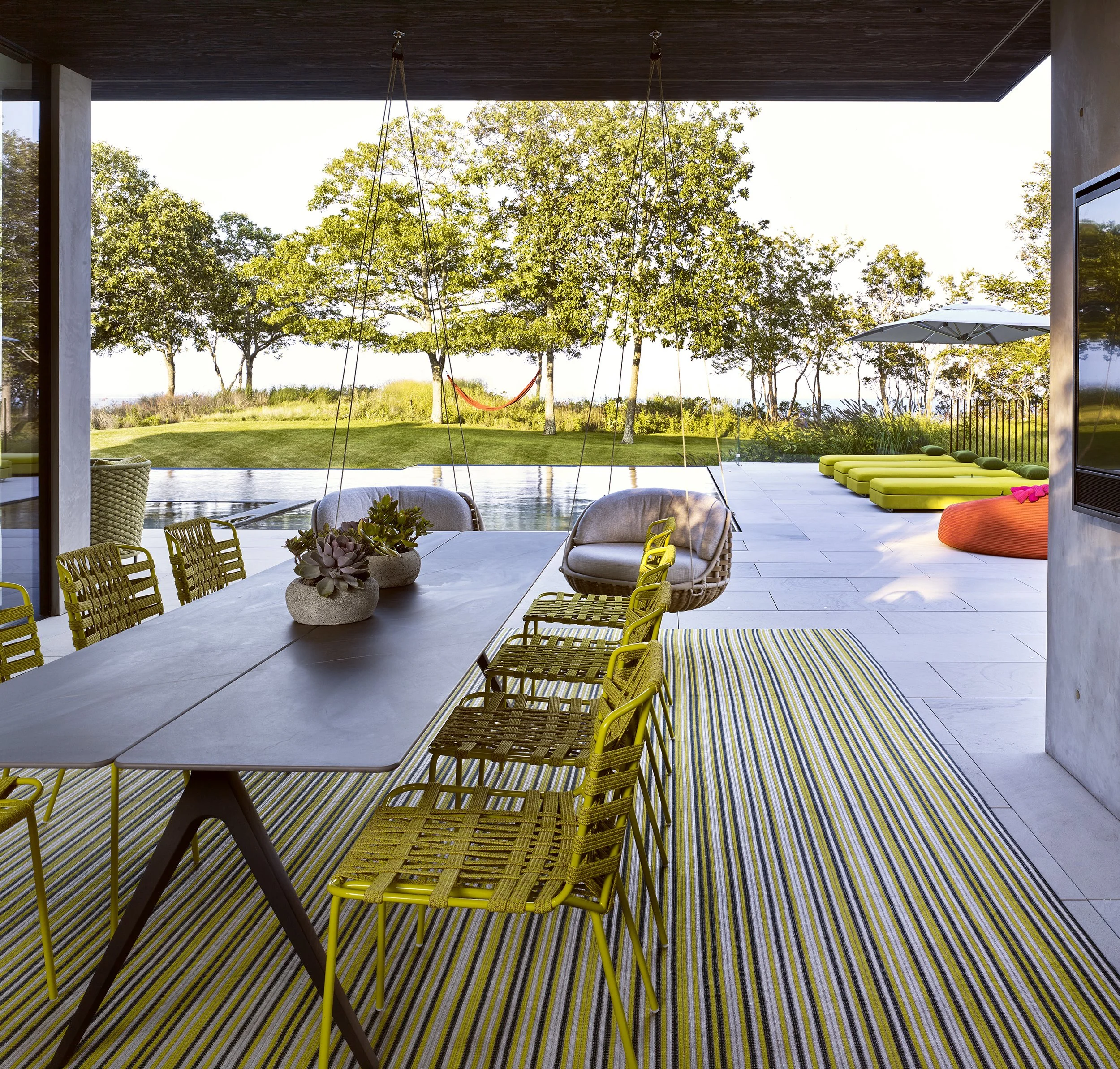 Waters Edge_29_CROP.jpg