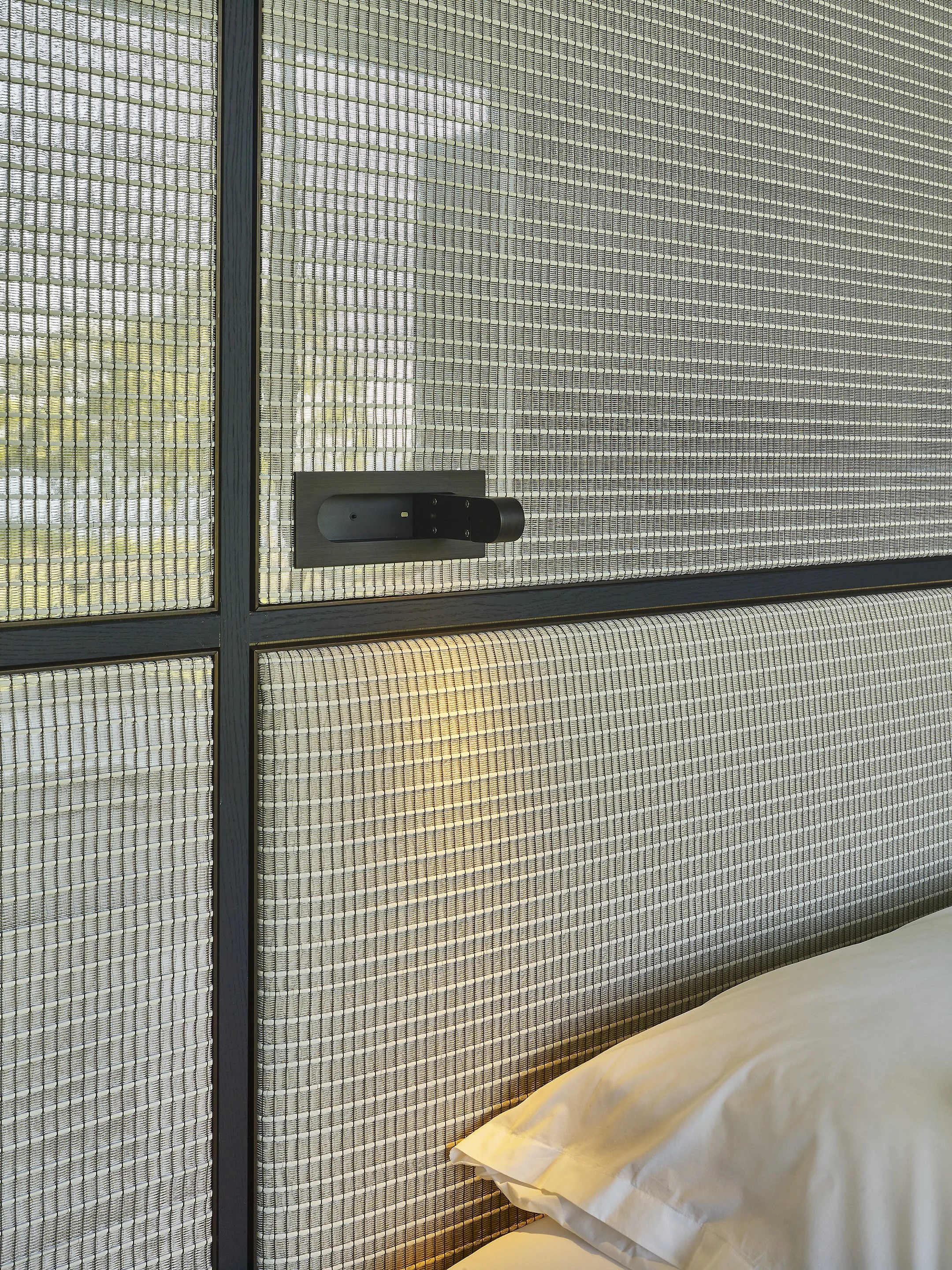 Waters Edge_95_LIGHT.jpg