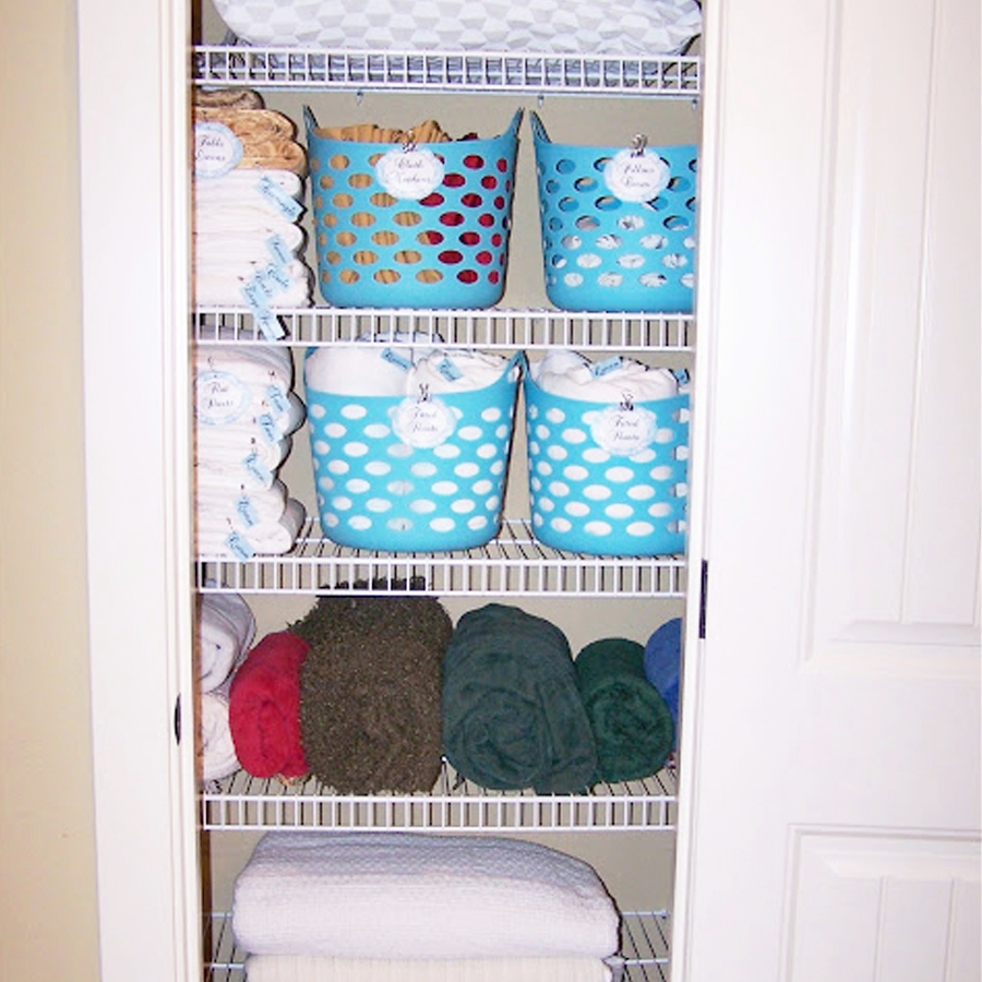 Organizing the Linen Closet