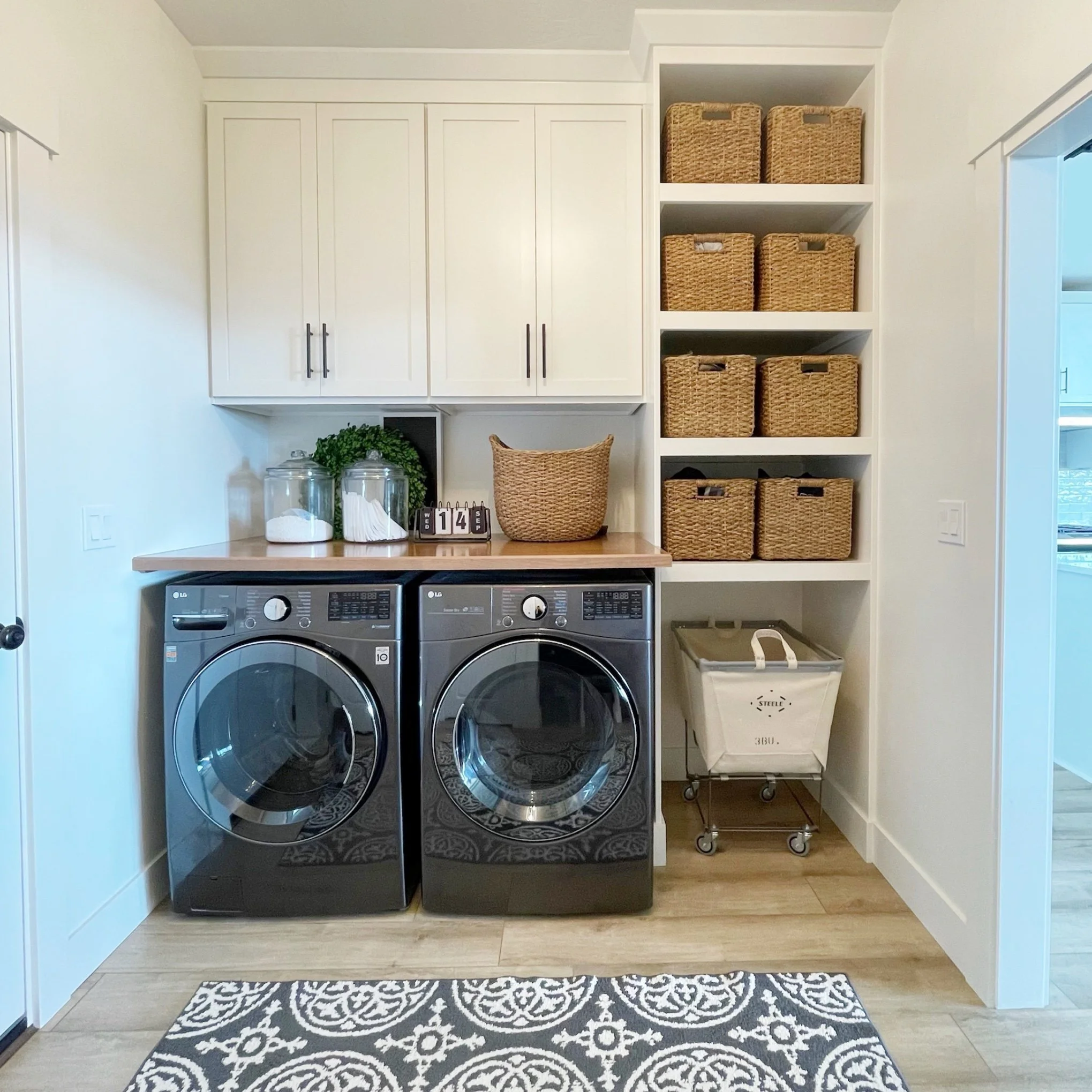 My New Organized Laundry Room