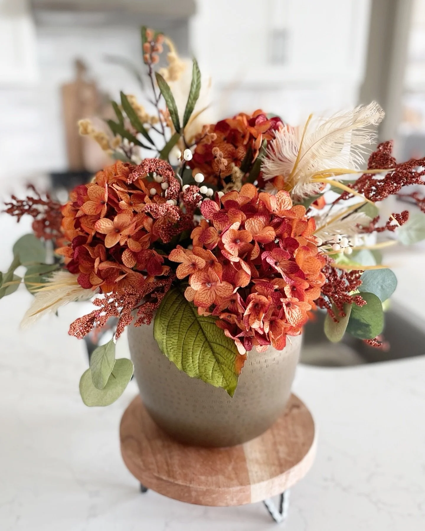 Fall is my favorite 🍁

#homedecor #decorating #delightfulorder #getorganized #FallVibes #CozySeason #fall #favorite