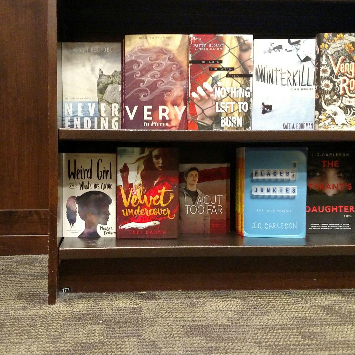 Spotted by the illustrious Nicole Frail (www.nicolefrail.com). 