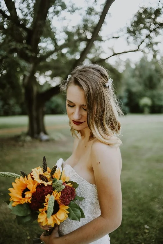 Gorgeous sunflower bridal bouquet