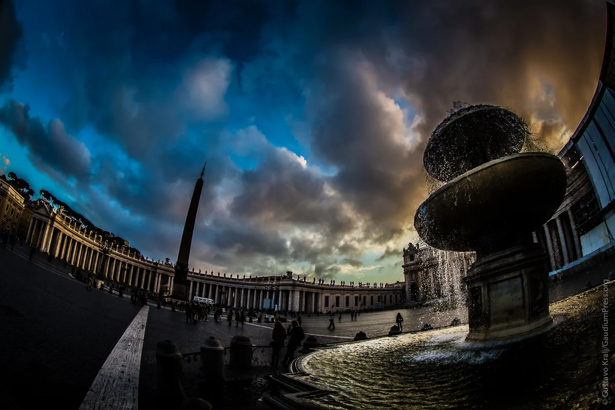 Roma: Plaza San Pedro al atardecer. Foto: Gustavo Kralj/Gaud iumpress