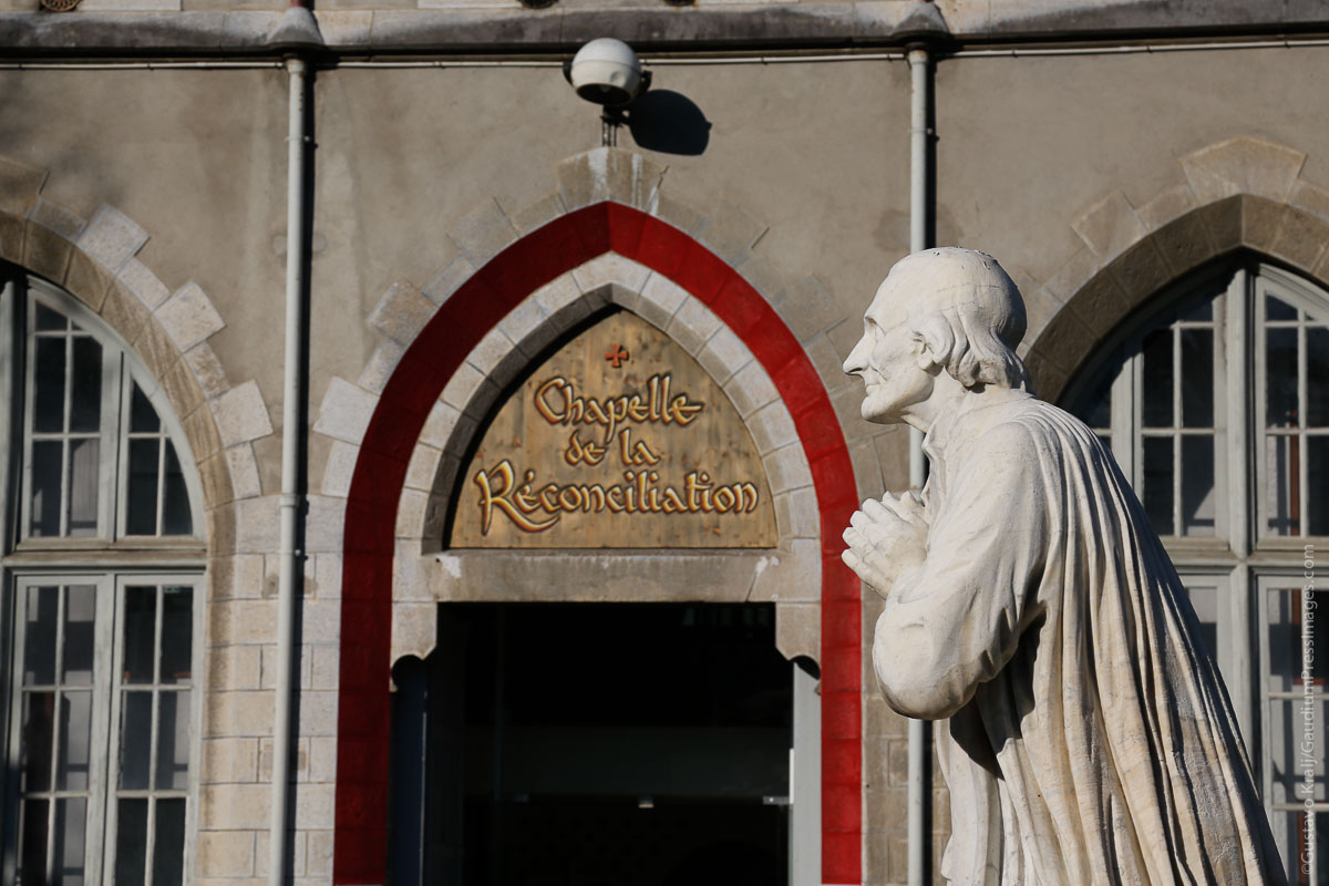 Lourdes, Francia: Capilla de las Confesiones. Foto: Gustavo Kralj/GaudiumpresImages.com