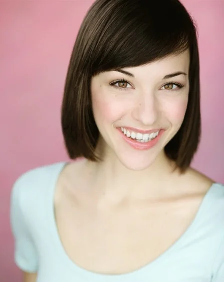 Sarah Hollands Headshot.jpg