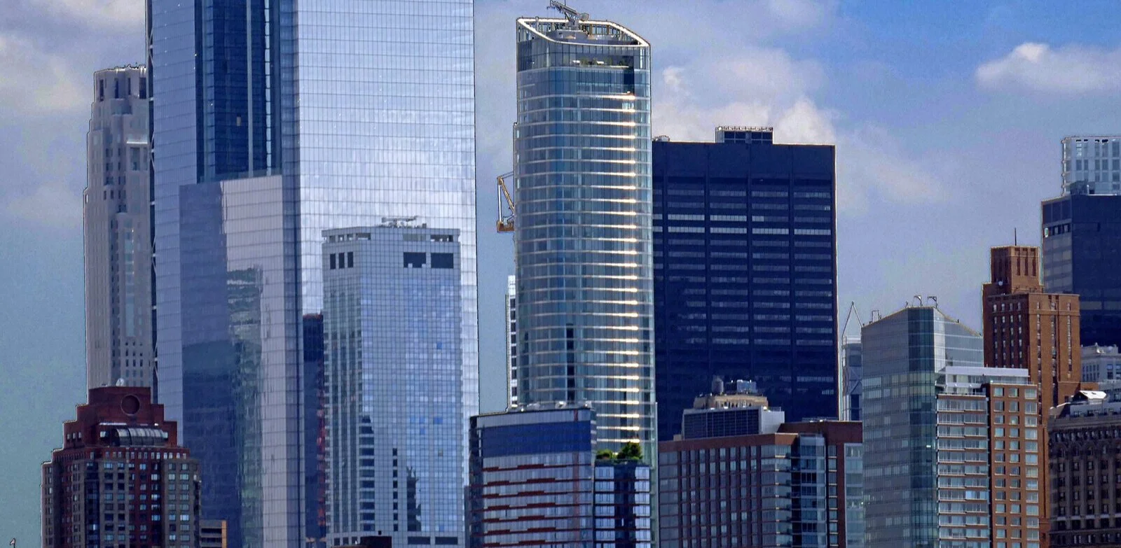 New_York_City_skyline_%282%29%2C_U.S.A.jpg