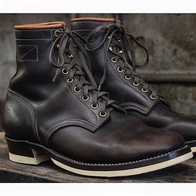 snowboard boot width