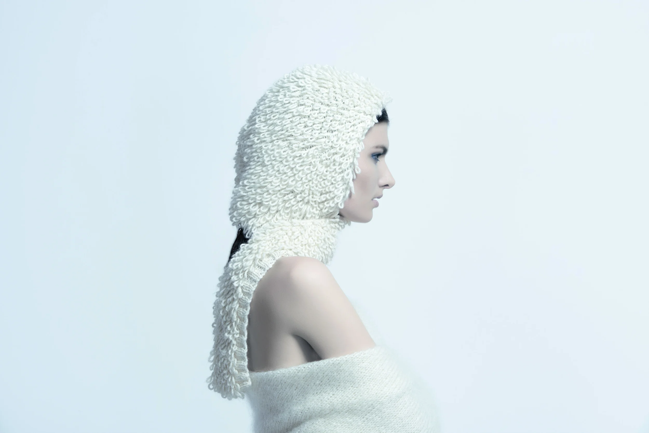 Shaggy Helmet By hand using alpaca fibre Flat wrap By hand using merino & kid mohair
