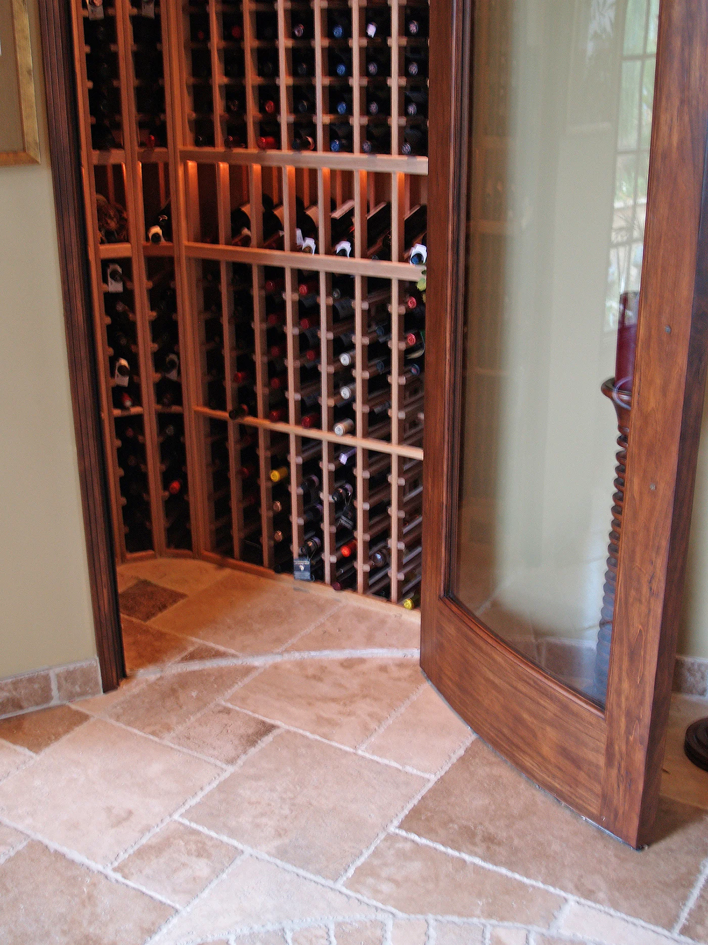 Palos Verde open door and wine.jpg