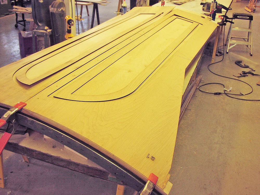 curved door clamped.jpg