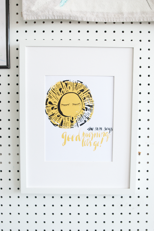 sun says goodmorning.png