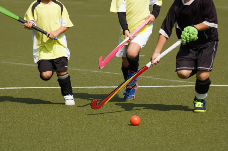 Children-playing-hockey-to-develop-leadership-skills.jpg