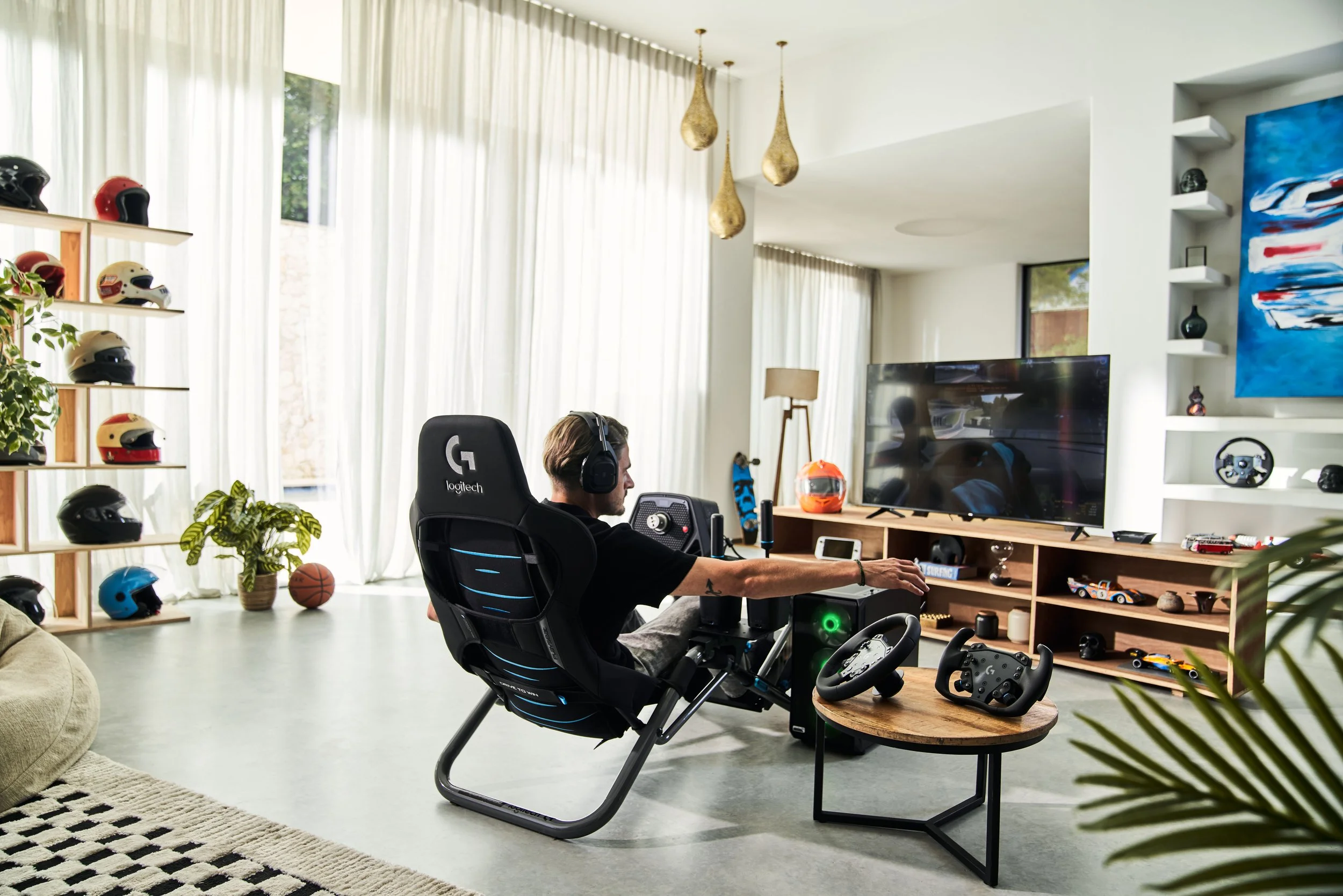 Logi Chassis Install Wheel 3.jpg