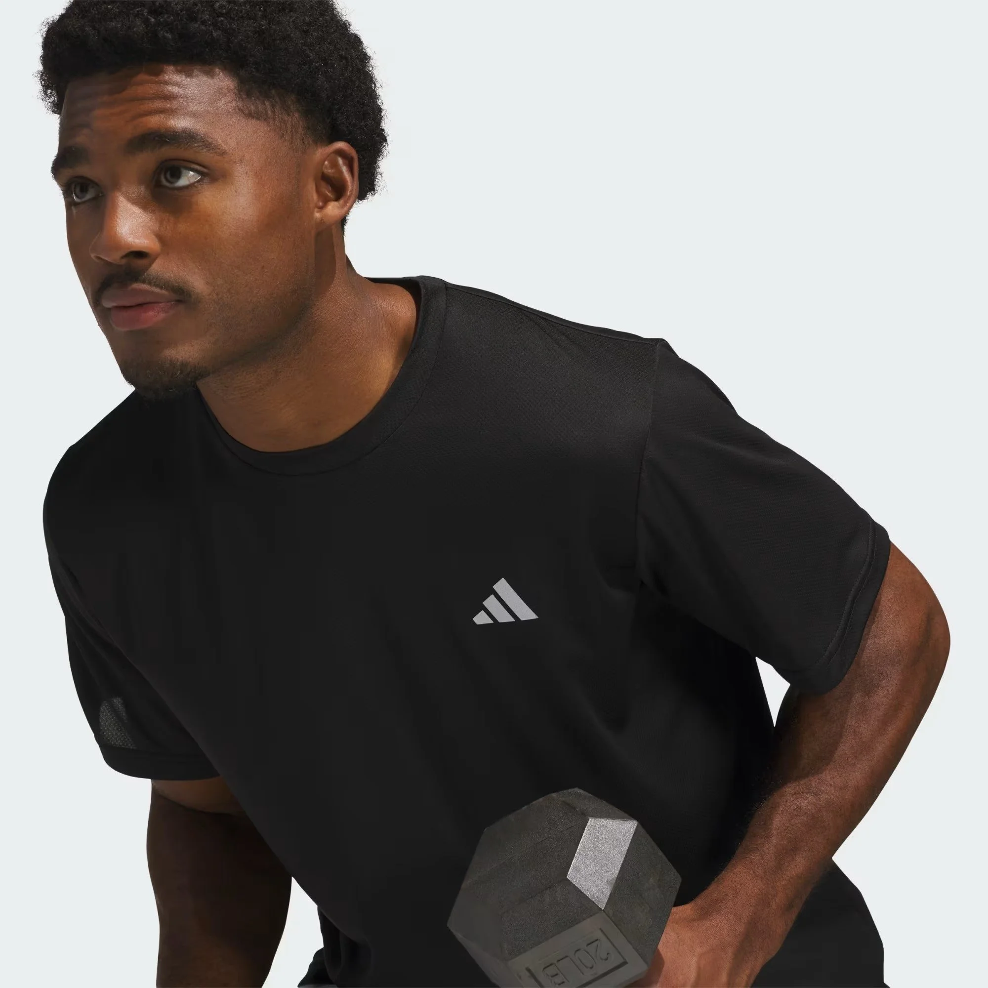 imgi_12_Train_Essentials_Training_Tee_Black_JN6799_41_detail.jpg
