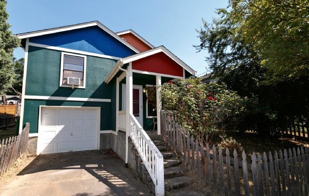 $375,000 Sabin 3 Beds 2 Baths 1,312 Sq. Ft.