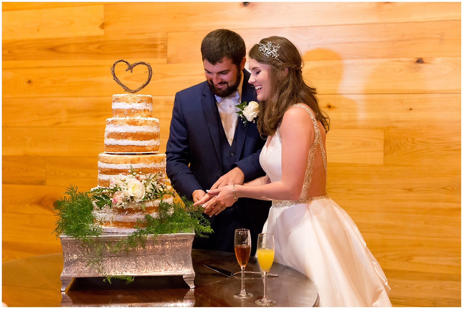 naked wedding cake - Kiln, MS wedding photographer