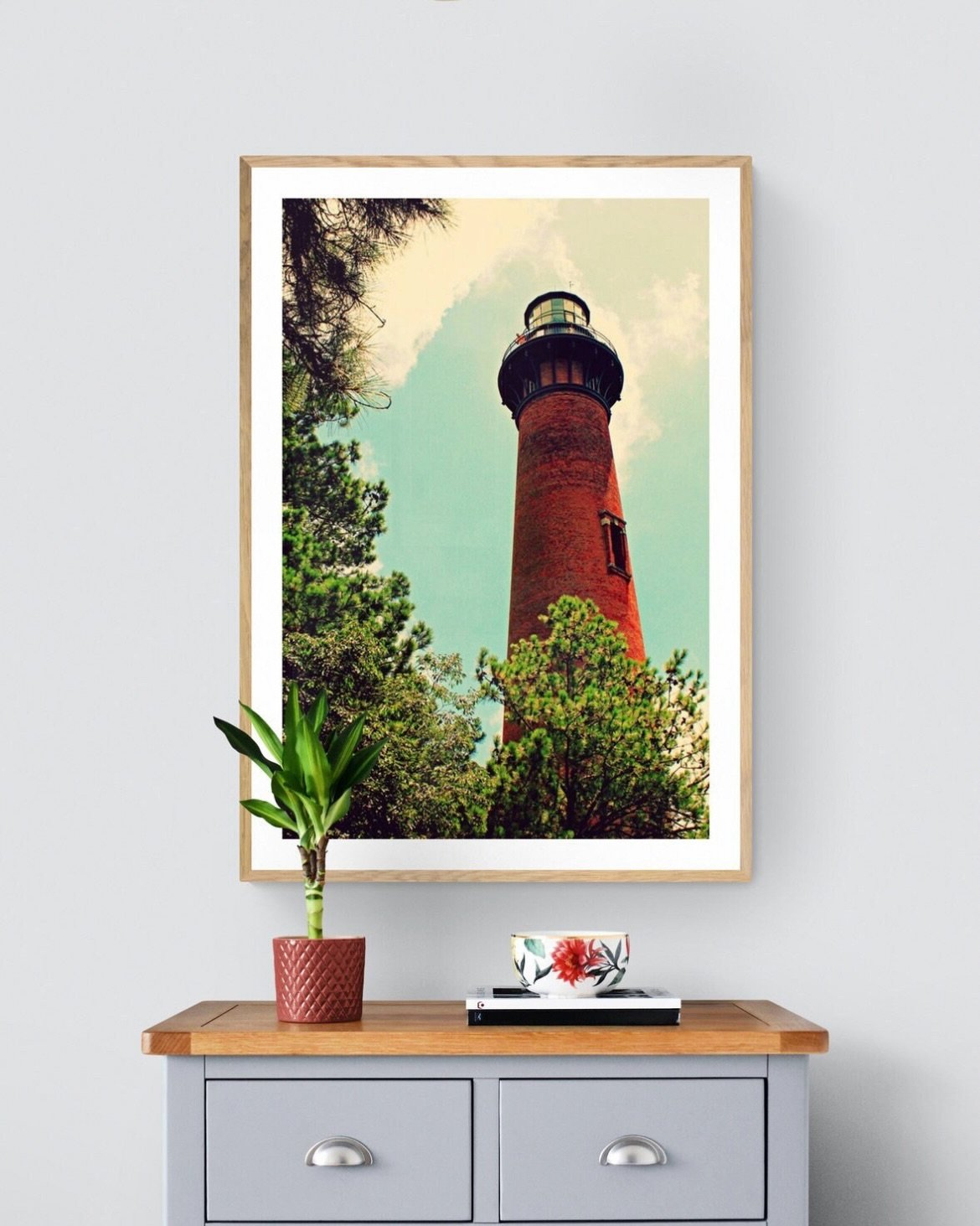 Shipping this NC lighthouse print to NJ today! So thankf for every person who has shopped small this holiday season. ☺️🎄🎁

#shopsmall #iloveobx #etsygifts