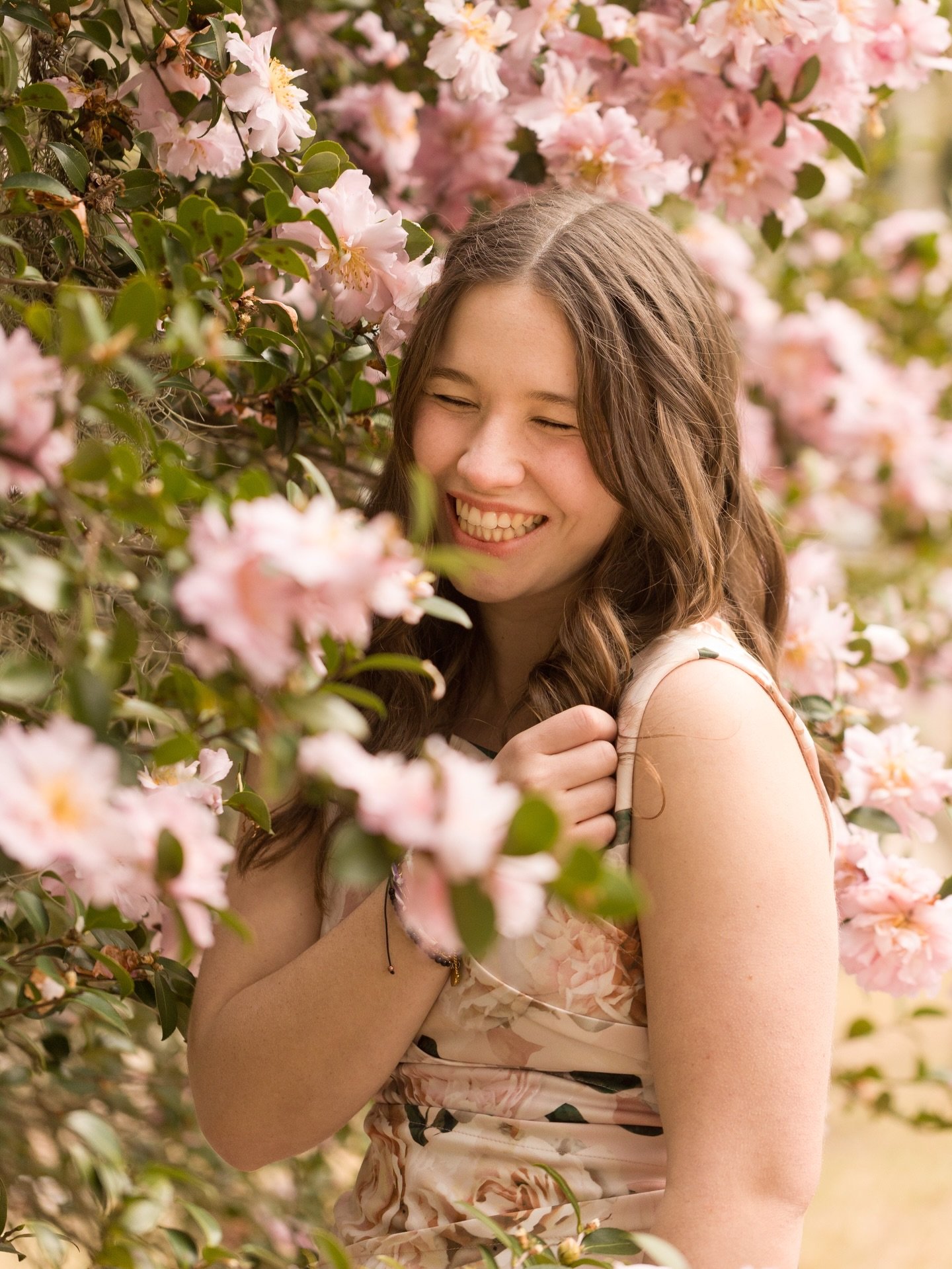 Spring has sprung on the Mississippi Gulf Coast! 🌸

If you have been dreaming of a portrait session full of blooms, let&rsquo;s get it scheduled ASAP! #uninventedcolorsportraits 

#oceanspringsphotographer #iloveos