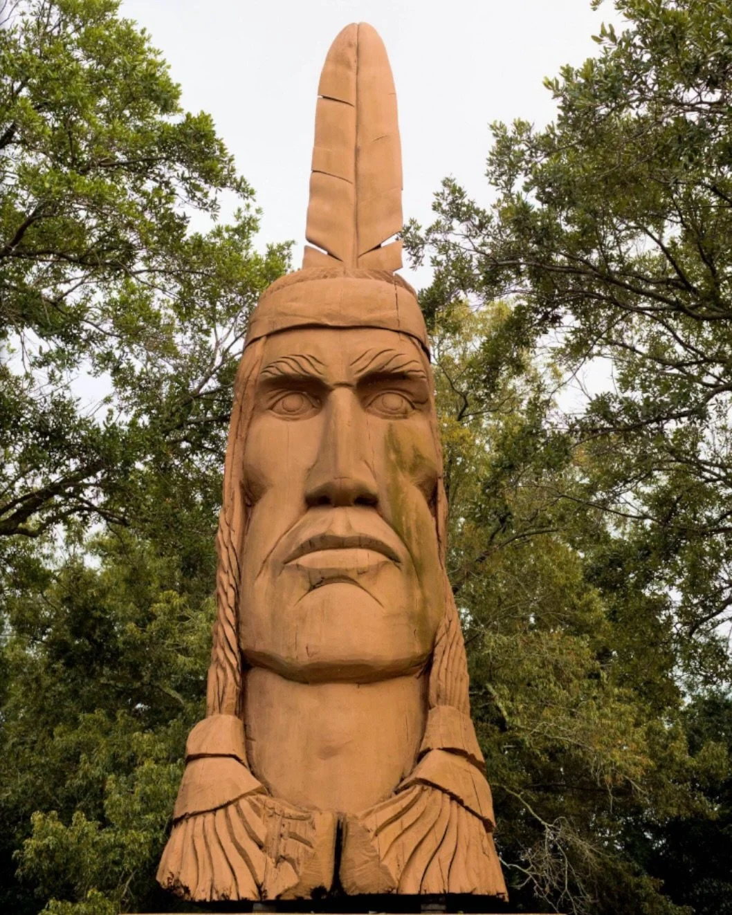 These three photos have something VERY EXCITING in common (besides being taken in Ocean Springs and being just now listed in the #uninventedcolorsetsy shop). And to find out what it is VERY soon? Make sure you&rsquo;re following @louismontaguepropert