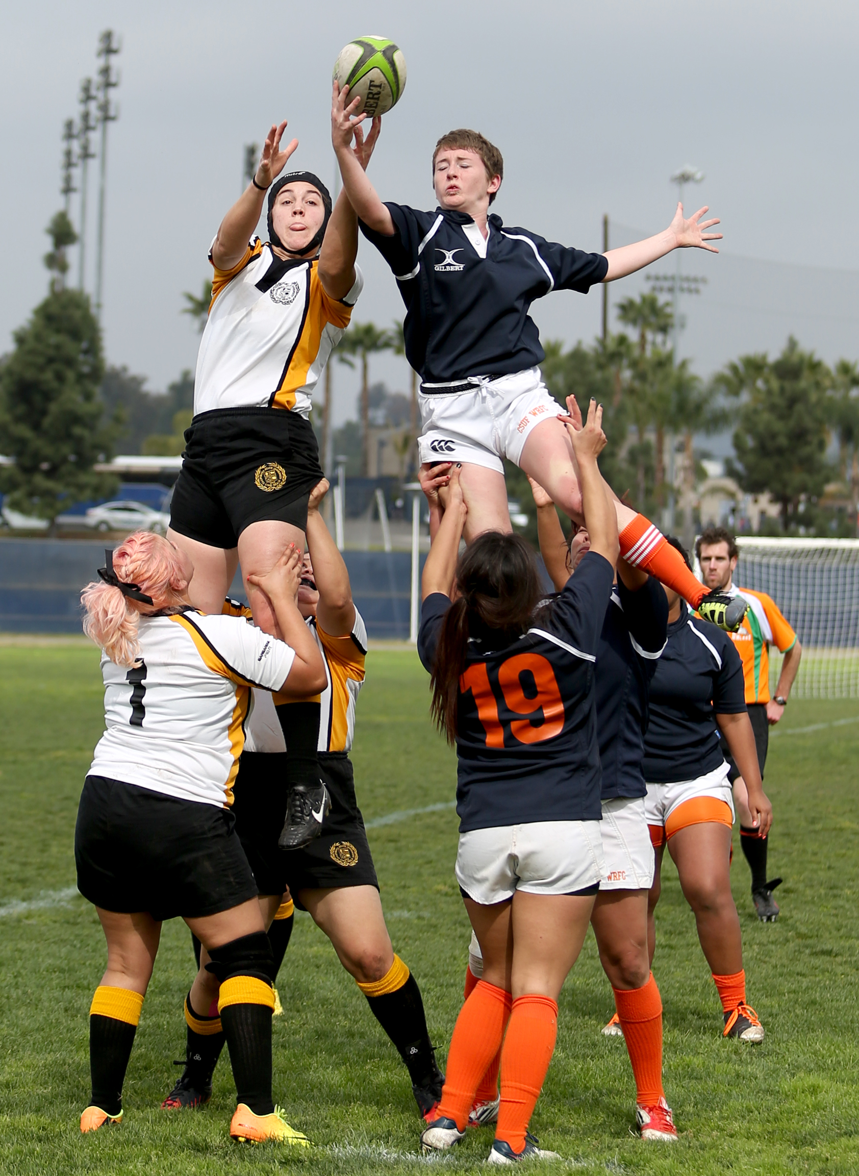01cs.wrugby.0209.sm.JPG