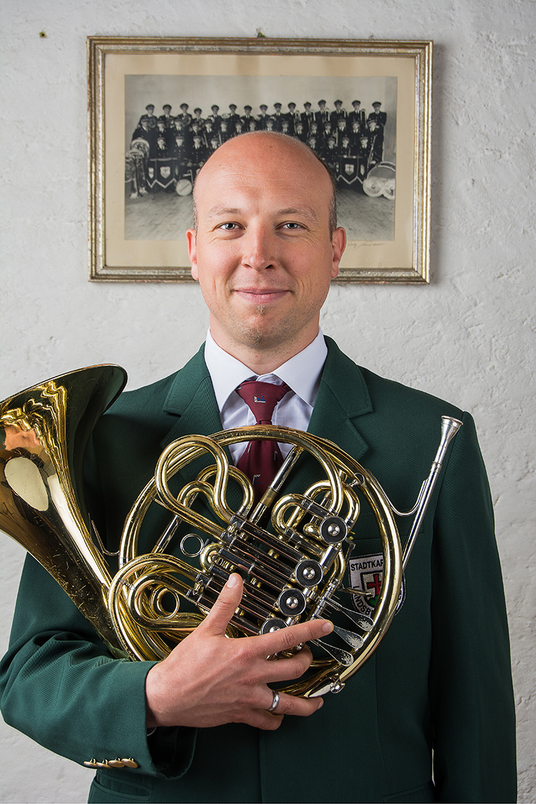 Dr. Aaron Wiedner