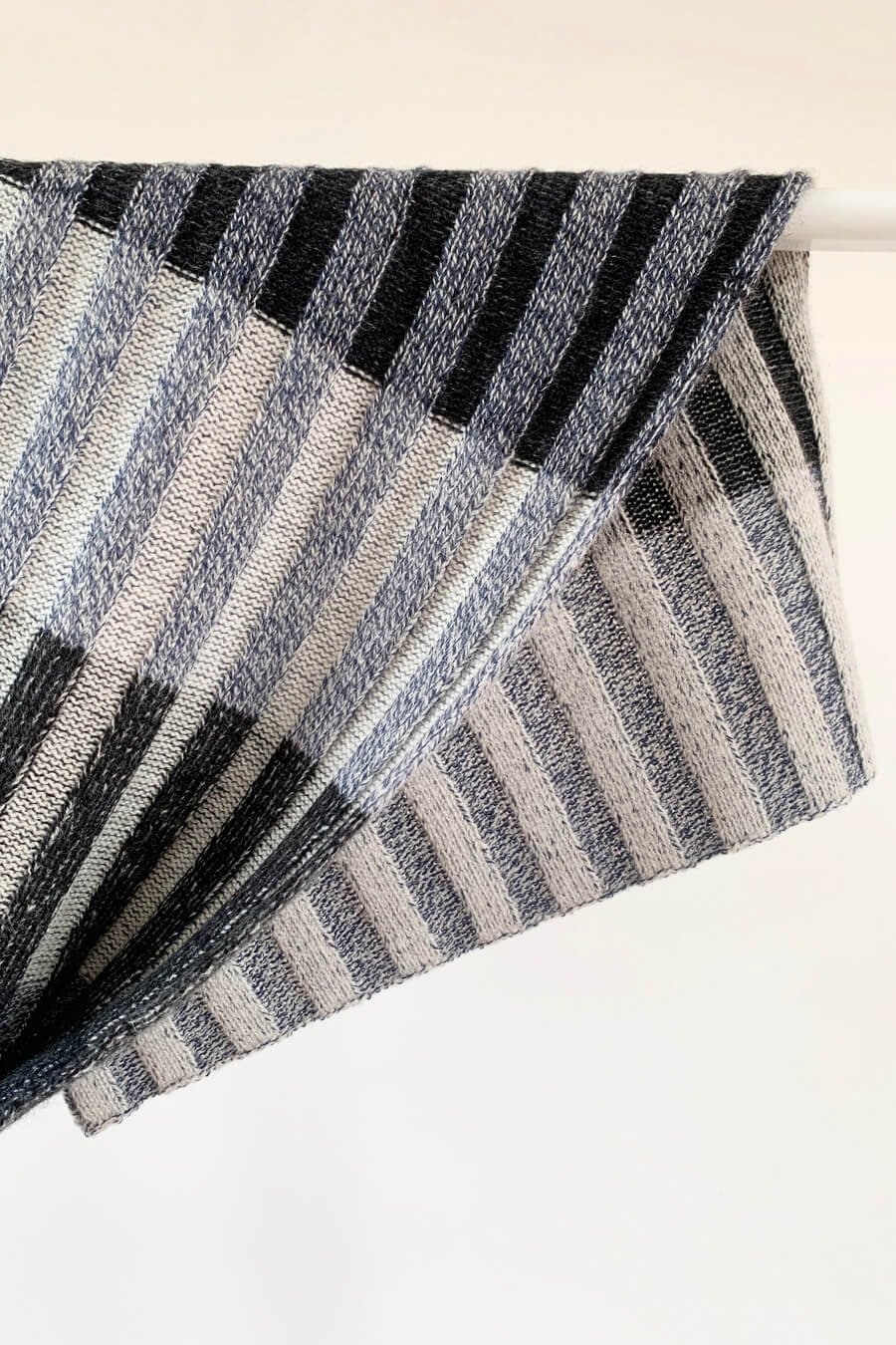 Grey striped Scottish cashmere scarf by Collingwood-Norris
