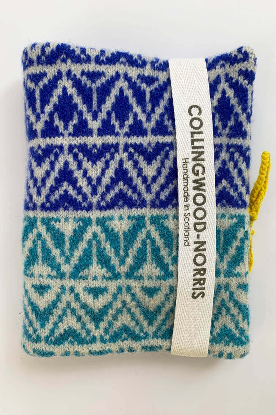 Visible mending kit with darning wool and darning needles