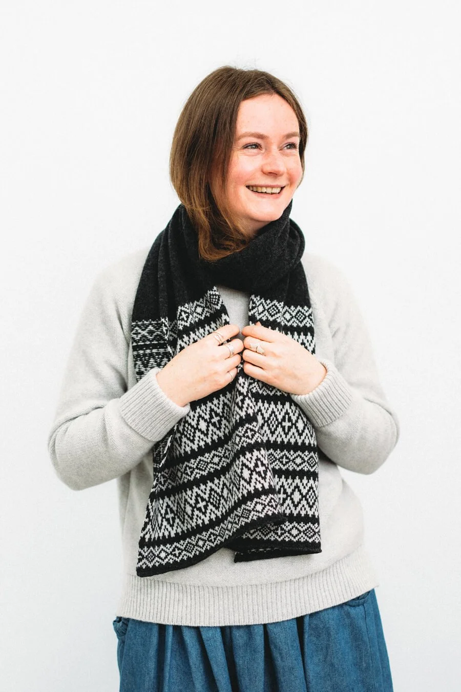 Charcoal patterned lambswool scarf handmade by Collingwood-Norris.jpg