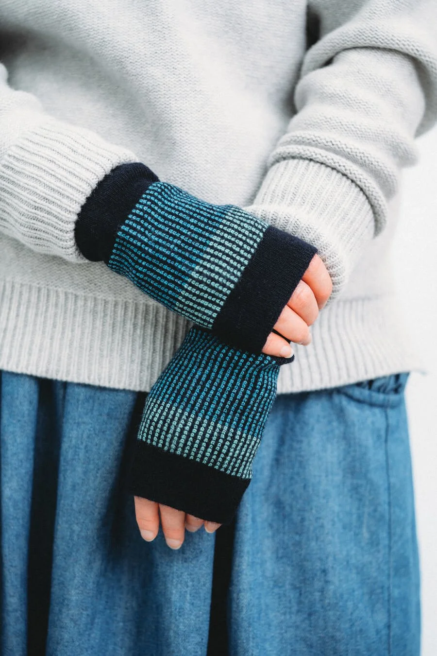 Harris fingerless mitts in dark navy and blue lambswool by Collingwood-Norris.jpg