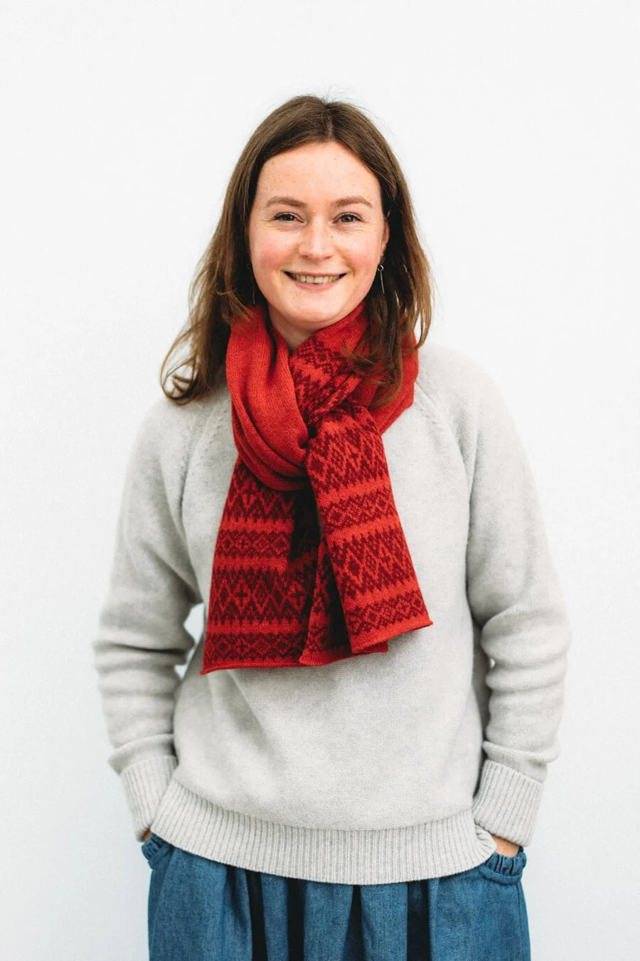 Red patterned lambswool scarf made in Scotland by Collingwood-Norris.jpg