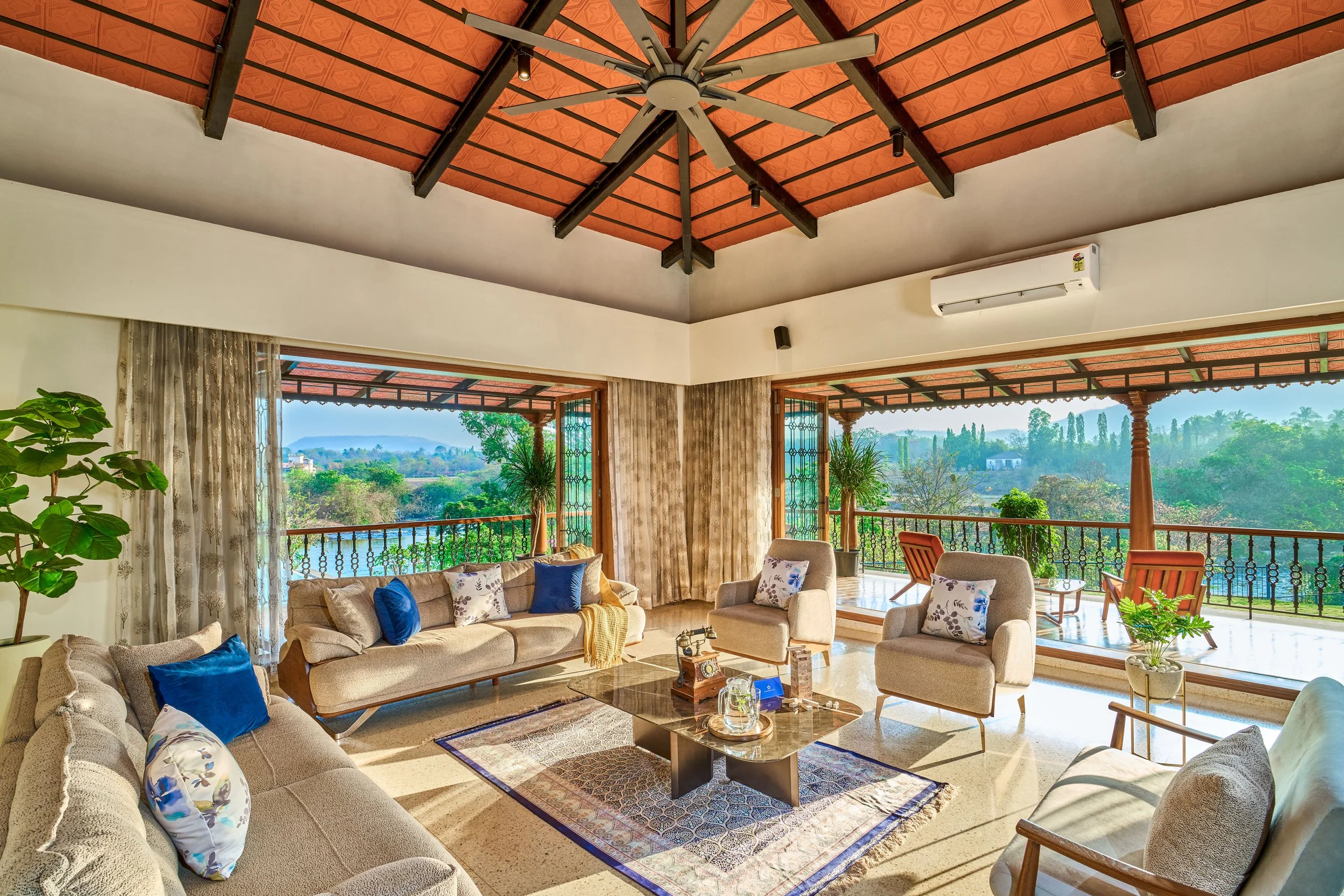 JALLOSH SAFFRON STAYS2116.jpg