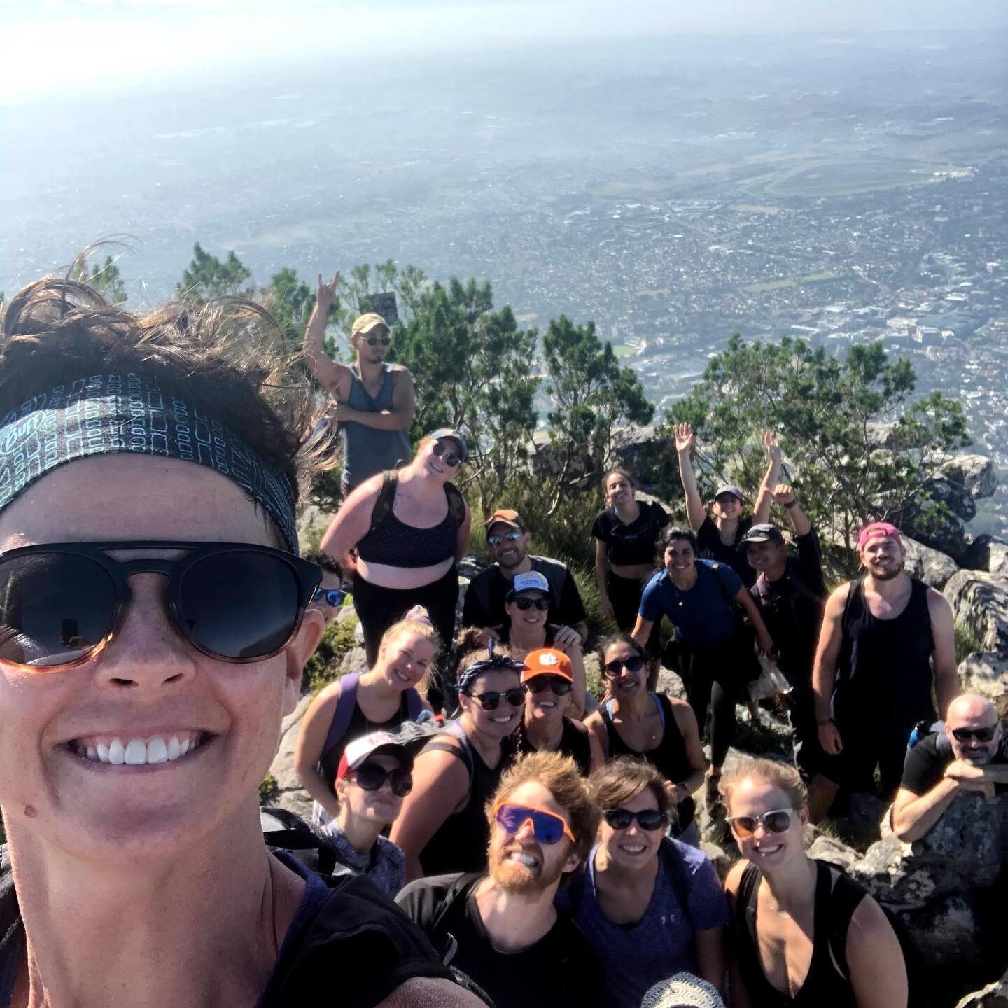 Week 48 of remote year. Celebrated @jill_moenius birthday with a morning hike up Devil&rsquo;s peak. Went to Rand&rsquo;s first Sunday to enjoy a Braai and live music. Played some volleyball at the park. Had my last day working for Wunderman Thompson