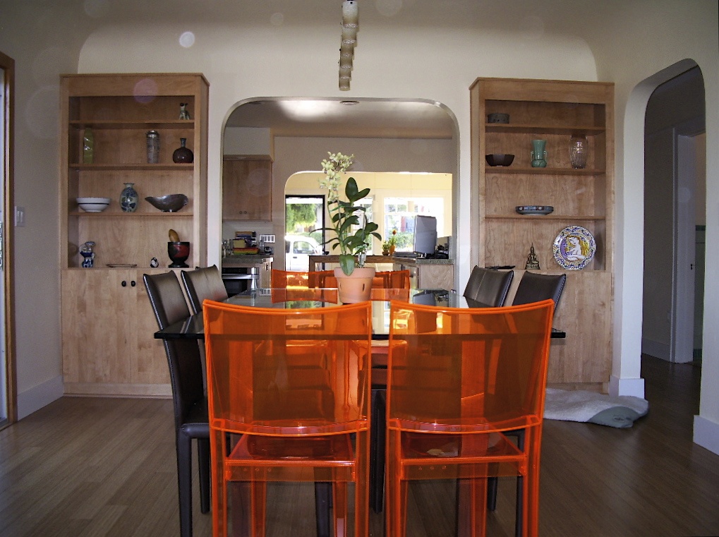 Dining area looking toward kitchen.