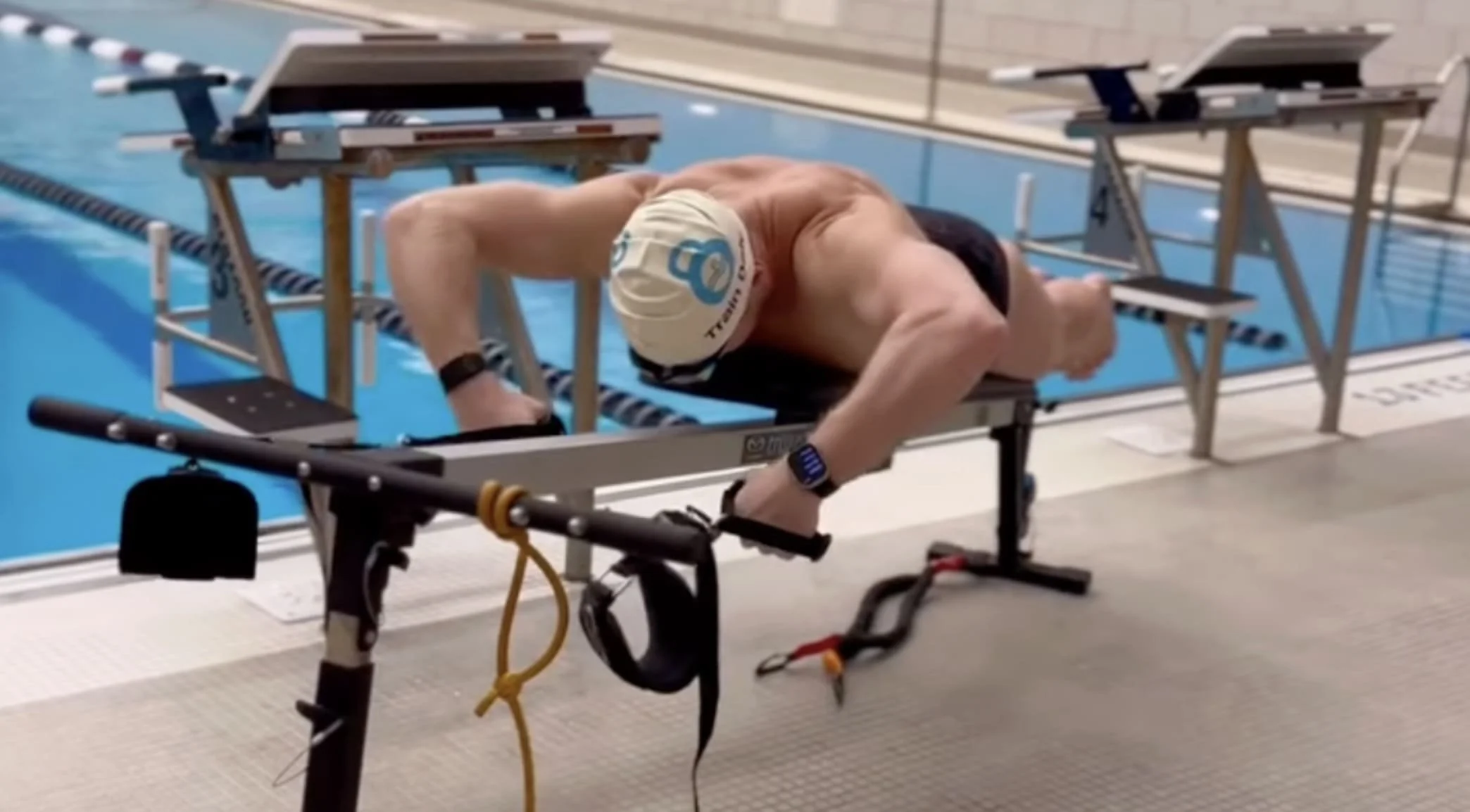 Dan Daly during Dryland session Vasa trainer workout