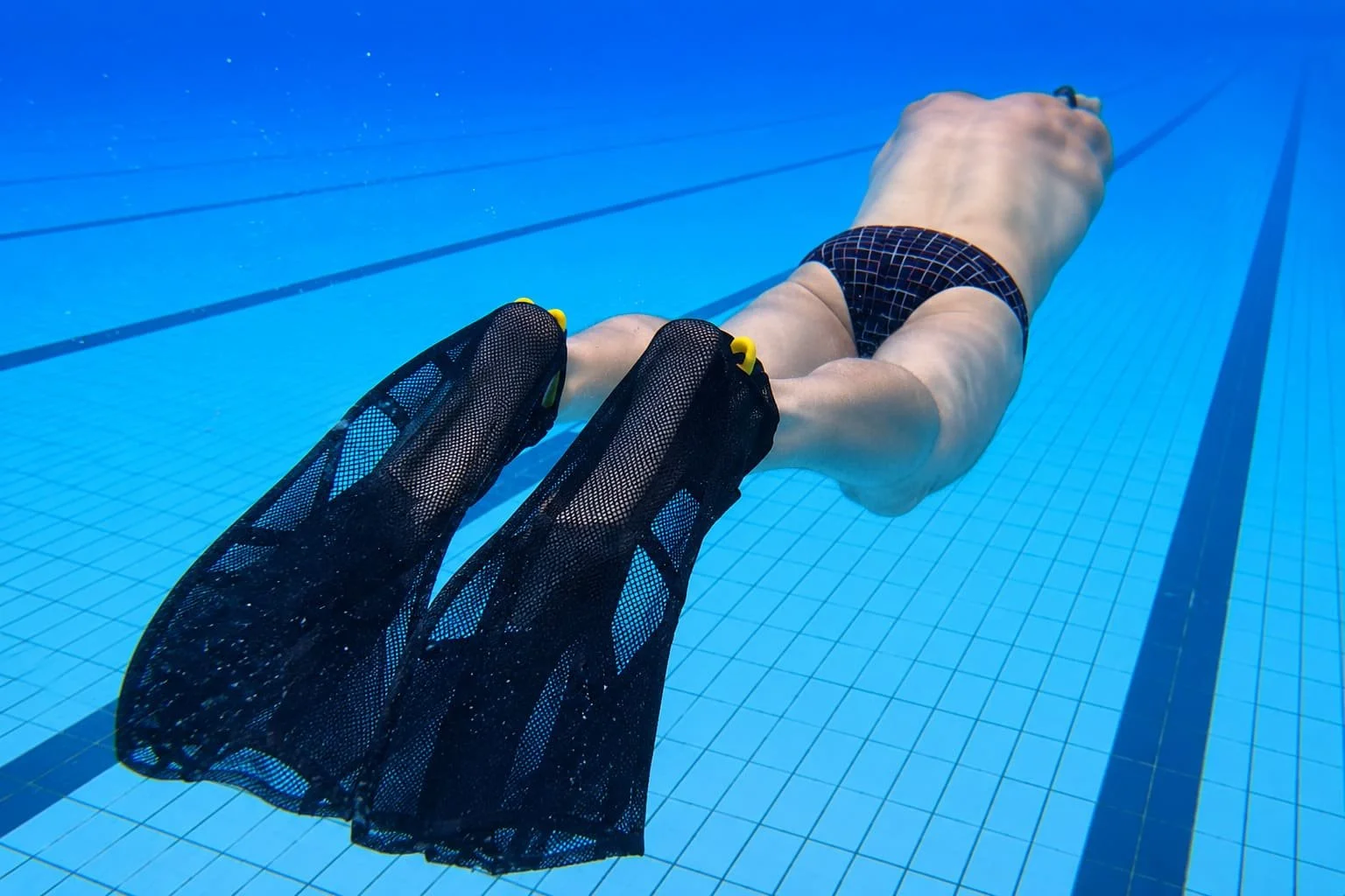 drag socks swim training with dan daly