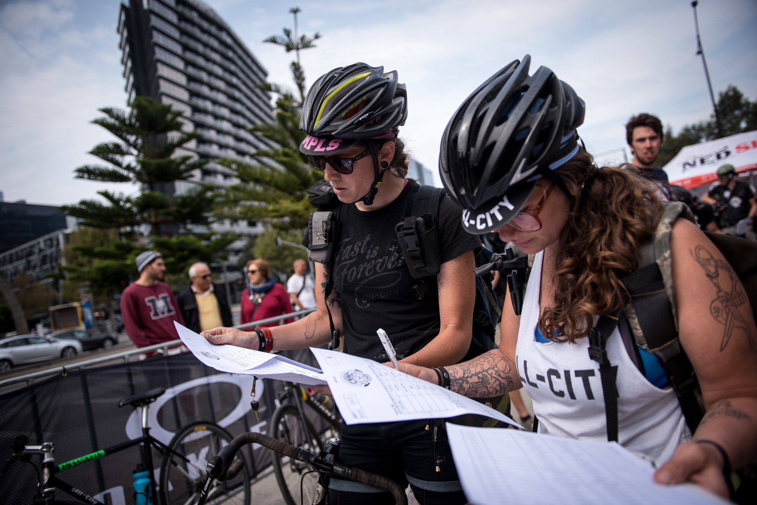 Nikki and Christina prepare for course. Photo by Chris Dilts