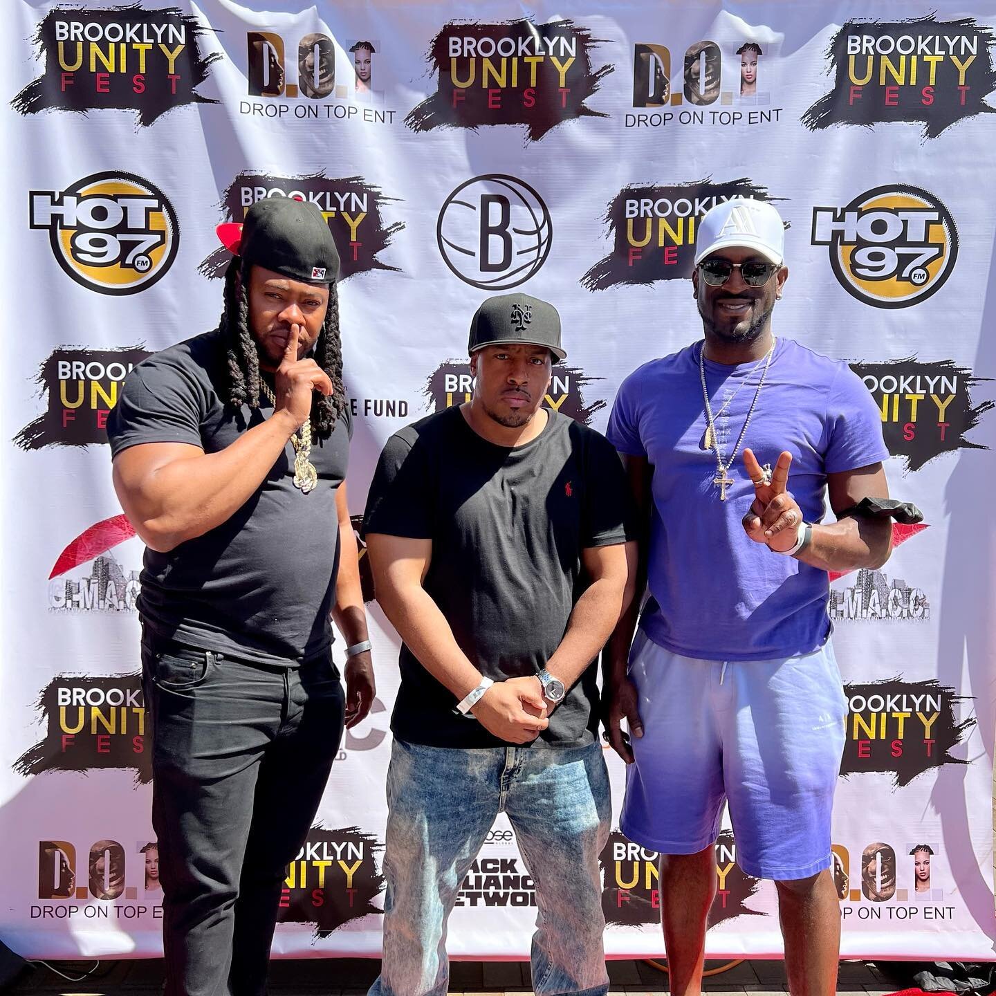 Good morning. I know I&rsquo;m late but @brooklynunityfest 2022 was definitely a big vibe. 💯💯💯

@dj.melod @thisisvina and the whole @dropontopent squad did a great job giving back to the community.

Keep up the great work 💯💯💯

@livendie4king @d