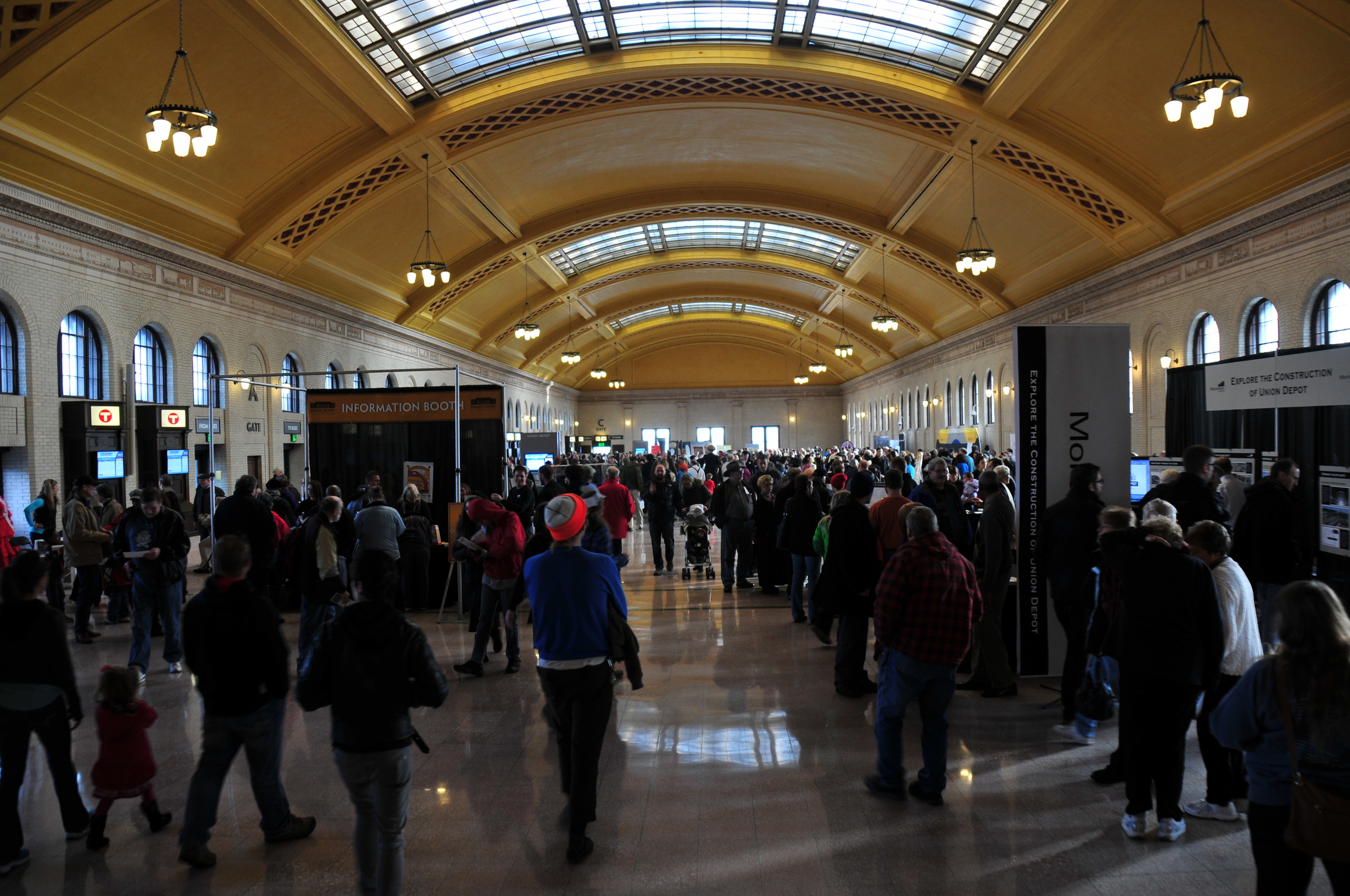 St_Paul_Union_Depot_Waiting_Room_Opening_Day_3.jpg